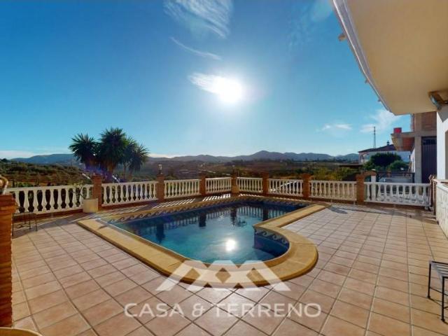 Casa chalet en Venta en Alcaucín