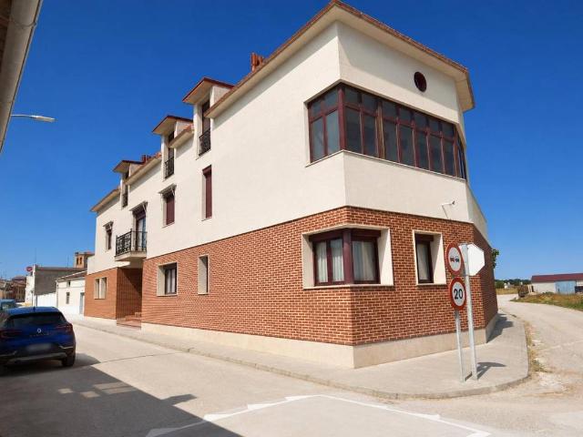 Casa chalet en Venta en Alcazarén