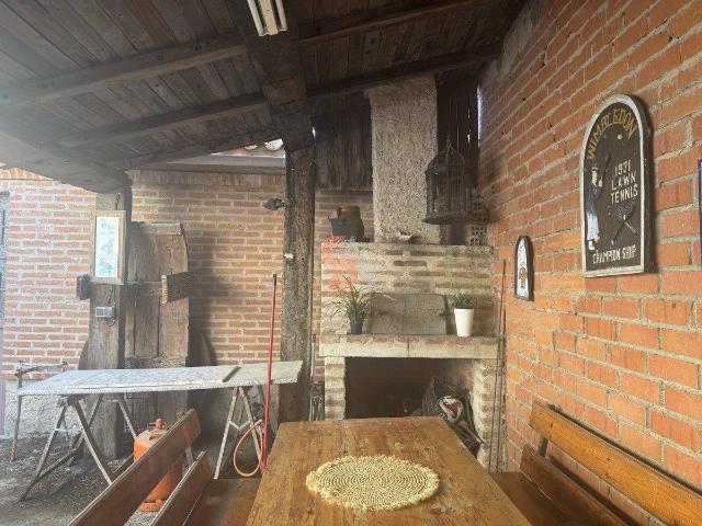 Casa chalet en Venta en Alcazarén
