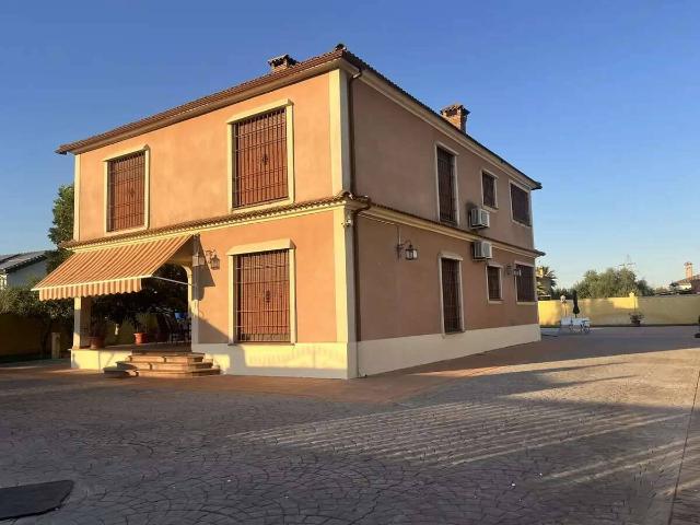Casa chalet en Venta en Alcolea