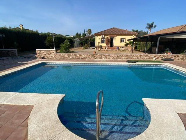 Casa chalet en Venta en Alcolea