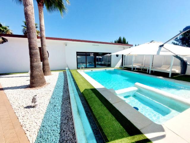 Casa chalet en Venta en Alcolea