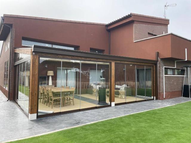 Casa chalet en Venta en Aldeamayor de San Martín