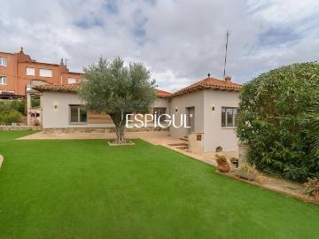 Casa chalet en Venta en Alella