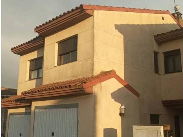 Casa chalet en Venta en Alfántega