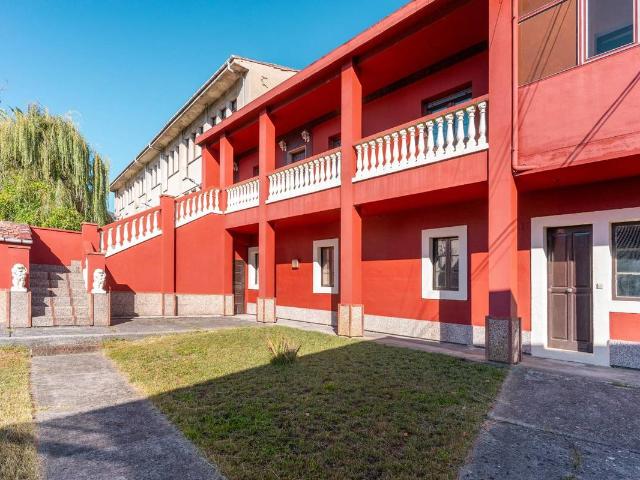 Casa chalet en Venta en Aller