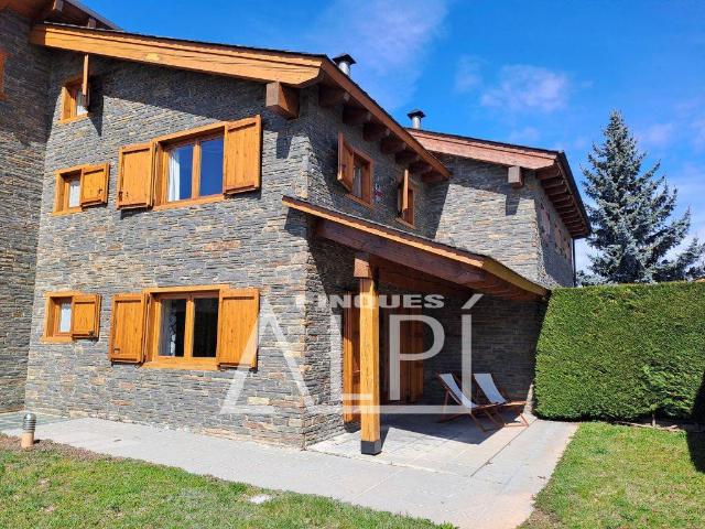 Casa chalet en Venta en Alp poble