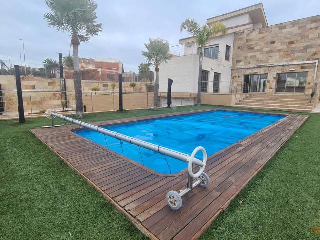 Casa chalet en Venta en Altorreal El Chorrico