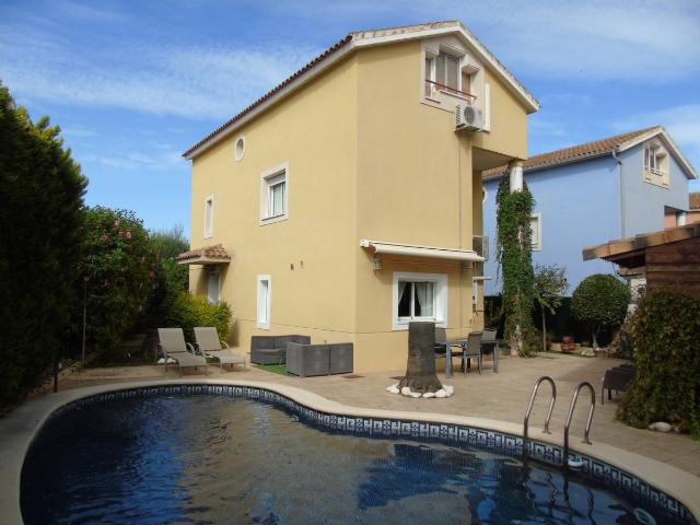 Casa chalet en Venta en Altorreal El Chorrico