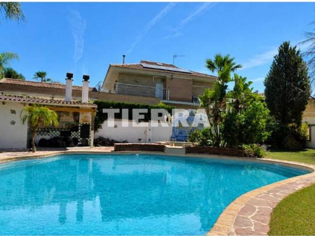 Casa chalet en Venta en Altorreal El Chorrico