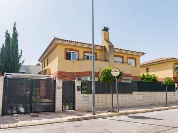 Casa chalet en Venta en Altorreal El Chorrico