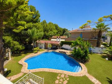 Casa chalet en Venta en Altorreal El Chorrico