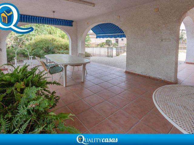 Casa chalet en Venta en Alzabares