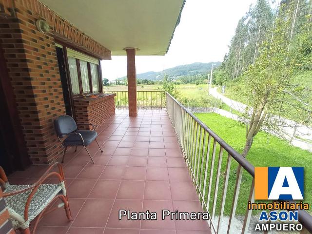 Casa chalet en Venta en Ampuero