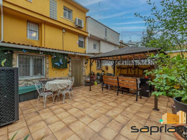 Casa chalet en Venta en Apóstol Santiago
