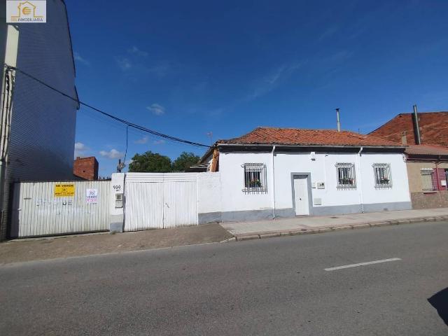 Casa chalet en Venta en Armunia