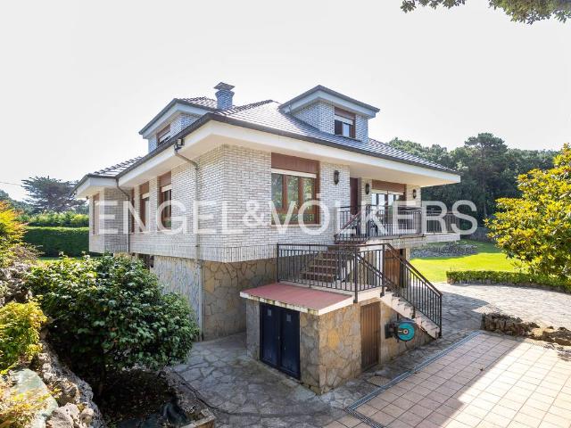 Casa chalet en Venta en Arnuero