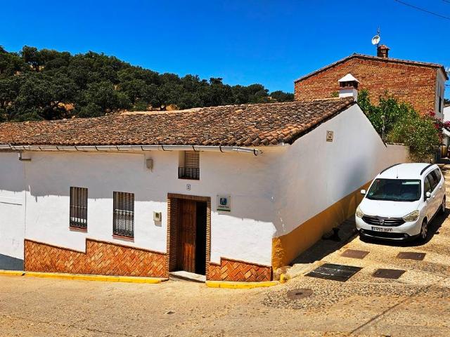 Casa chalet en Venta en Aroche