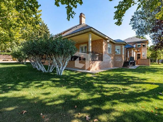Casa chalet en Venta en Aravaca
