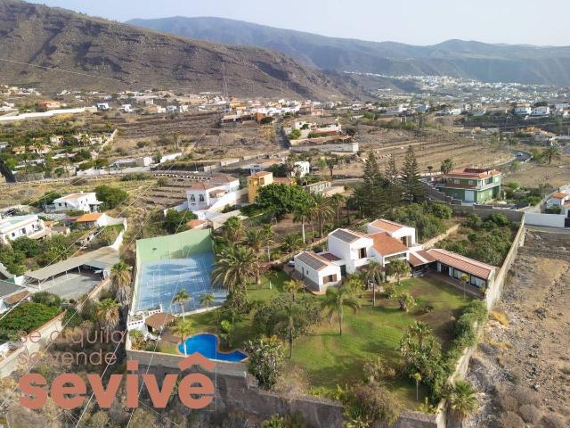 Casa chalet en Venta en Araya