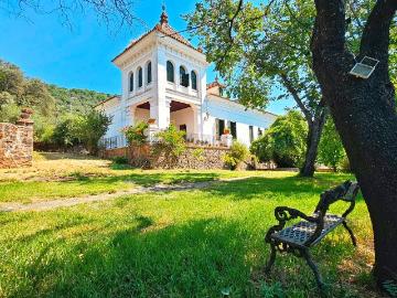 Casa chalet en Venta en Aracena
