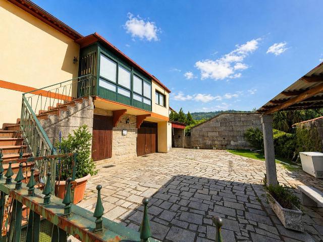 Casa chalet en Venta en Arbo