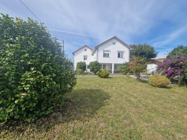 Casa chalet en Venta en Área Rural