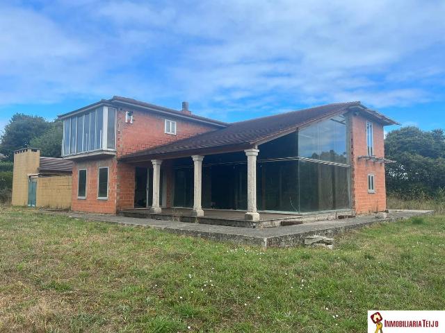Casa chalet en Venta en Área Rural