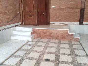 Plaza de Neptuno - Cocina equipada, Cuarto de servicio