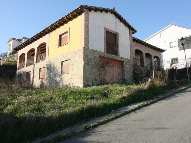 Casa chalet en Venta en Arenas de San Pedro