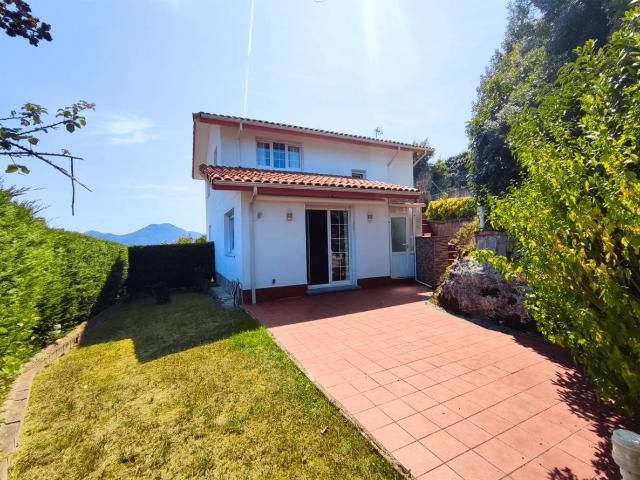 Casa chalet en Venta en Argoños