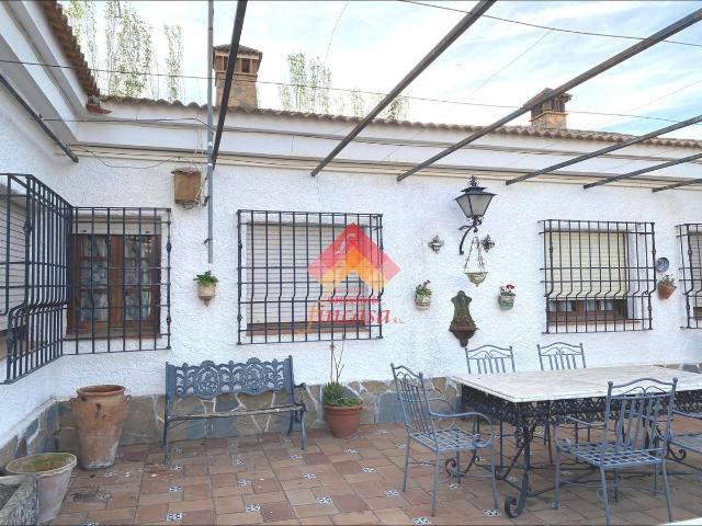 Casa chalet en Venta en Arriate