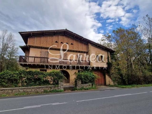 Casa chalet en Venta en Artea