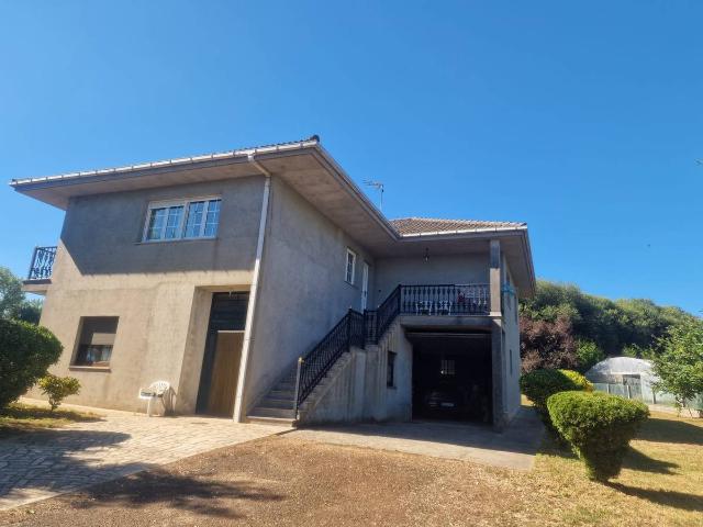 Casa chalet en Venta en Arzúa