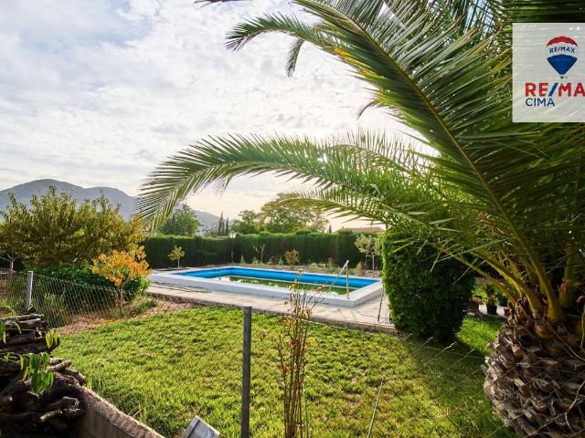 Casa chalet en Venta en Atarfe