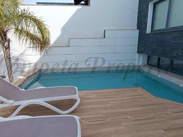 Casa chalet en Venta en Avda Pescia Ctra de Frigiliana