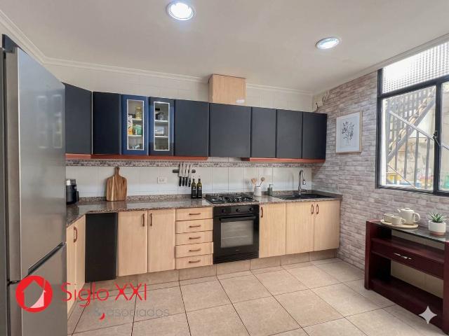Casa chalet en Venta en Avenida Alemania Italia
