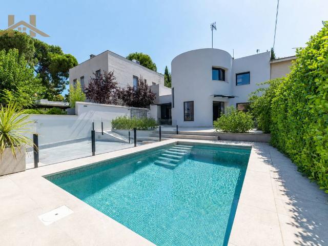 Casa chalet en Venta en Avenida Europa