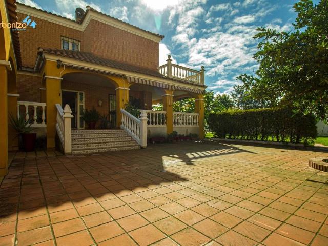Casa chalet en Venta en Avenida Elvas