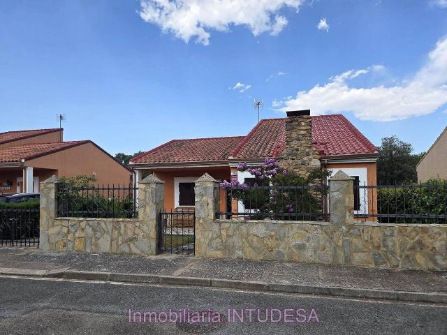 Casa chalet en Venta en Añón de Moncayo