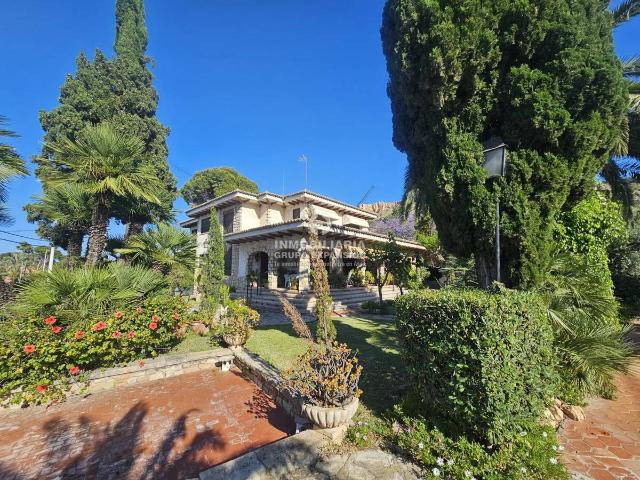 Casa chalet en Venta en Babel