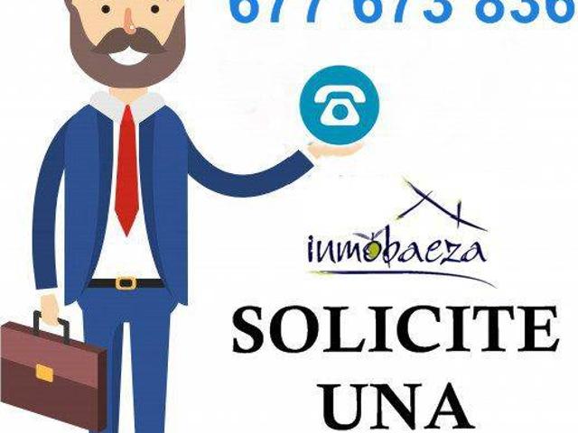 Casa chalet en Venta en Baeza