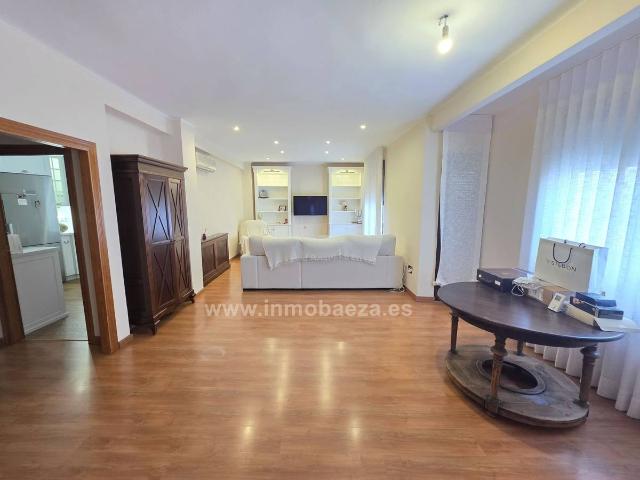 Casa chalet en Venta en Baeza