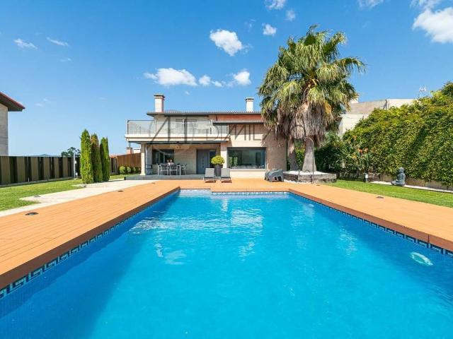 Casa chalet en Venta en Baiona