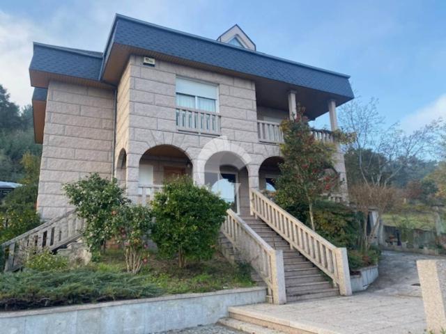 Casa chalet en Venta en Barbadás
