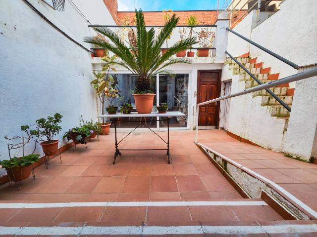 Casa chalet en Venta en Barri del Centre