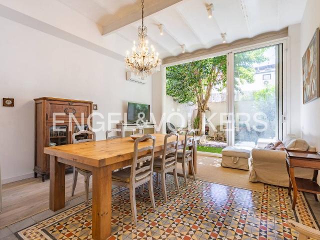 Casa adosada en Venta en Barri del Centre