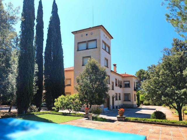 Casa chalet en Venta en Barri del Centre