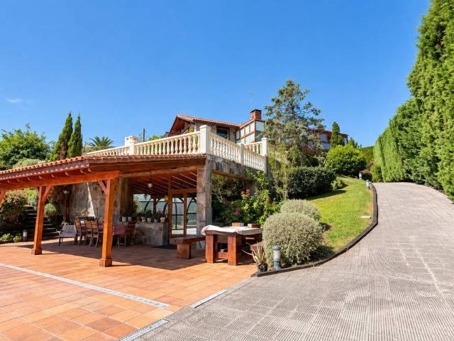 Casa chalet en Venta en Barrika