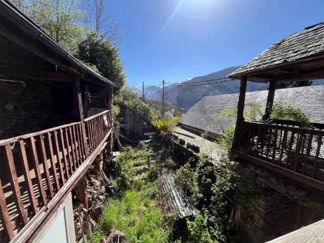 Casa chalet en Venta en Bausen